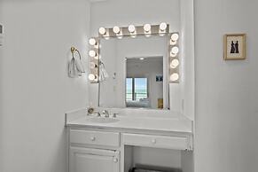 Perkins Cottage 5 Bedroom Home by RedAwning