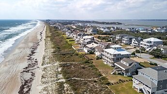 Perkins Cottage 5 Bedroom Home by RedAwning