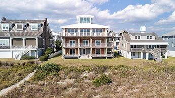 Perkins Cottage 5 Bedroom Home by RedAwning