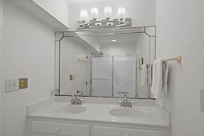 Perkins Cottage 5 Bedroom Home by RedAwning