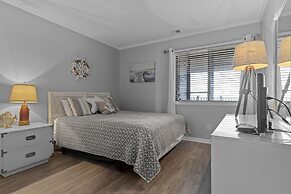 Dunescape 335 3 Bedroom Condo by RedAwning