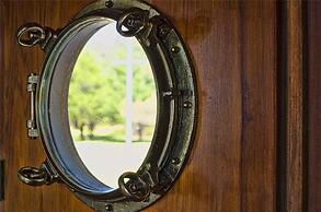 Nautical Getaway 3 Bedroom Home by RedAwning