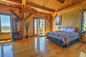 Nautical Getaway 3 Bedroom Home by RedAwning