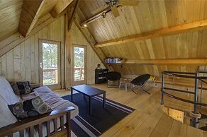 Nautical Getaway 3 Bedroom Home by RedAwning