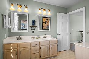 Ohana 5 Bedroom Home by RedAwning