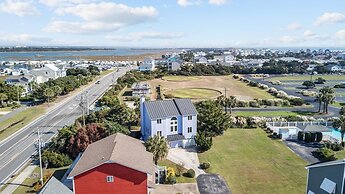 Ohana 5 Bedroom Home by RedAwning