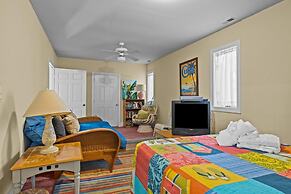 Ohana 5 Bedroom Home by RedAwning