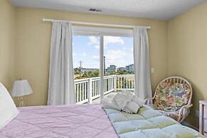 Ohana 5 Bedroom Home by RedAwning