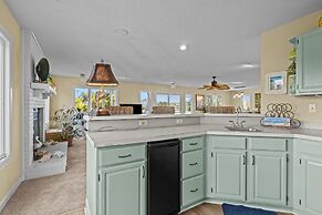 Ohana 5 Bedroom Home by RedAwning