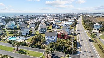 Ohana 5 Bedroom Home by RedAwning