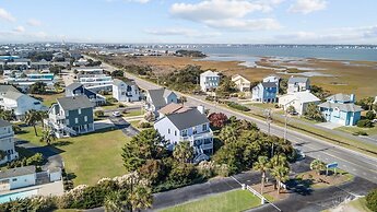 Ohana 5 Bedroom Home by RedAwning