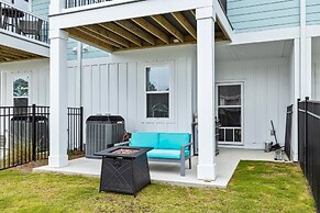 The Blue Chill 3 Bedroom Townhouse by RedAwning