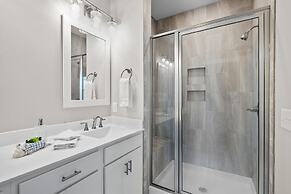 The Blue Chill 3 Bedroom Townhouse by RedAwning