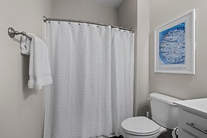 The Blue Chill 3 Bedroom Townhouse by RedAwning