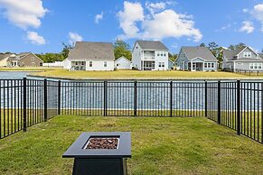 The Blue Chill 3 Bedroom Townhouse by RedAwning