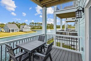 The Blue Chill 3 Bedroom Townhouse by RedAwning