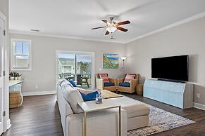 The Blue Chill 3 Bedroom Townhouse by RedAwning