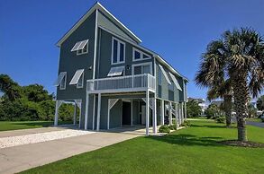 Linger Longer 3 Bedroom Home by RedAwning