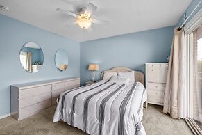 Sand Dollars & Sunshine 2 Bedroom Condo by Redawning