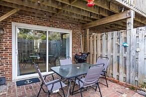 Sand Dollars & Sunshine 2 Bedroom Condo by Redawning