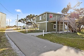 Mi Faro 2 Bedroom Duplex by RedAwning