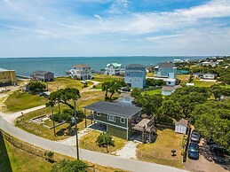 Mi Faro 2 Bedroom Duplex by RedAwning