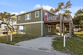 Mi Faro 2 Bedroom Duplex by RedAwning