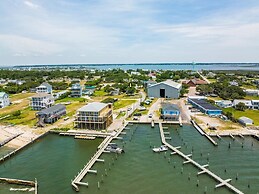 Mi Faro 2 Bedroom Duplex by RedAwning