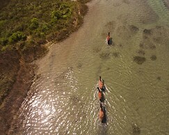 Mi Faro 2 Bedroom Duplex by RedAwning