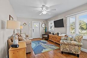 Mi Faro 2 Bedroom Duplex by RedAwning