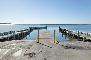 Mi Faro 1 Bedroom Duplex by RedAwning