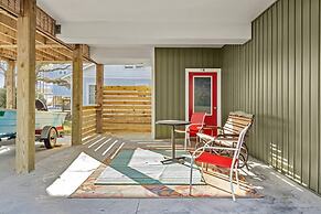 Mi Faro 1 Bedroom Duplex by RedAwning