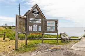 Mi Faro 1 Bedroom Duplex by RedAwning