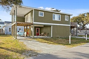 Mi Faro 1 Bedroom Duplex by RedAwning