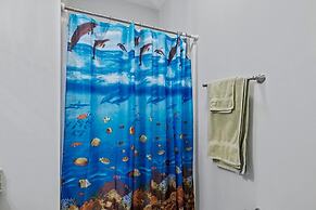 Mi Faro 1 Bedroom Duplex by RedAwning