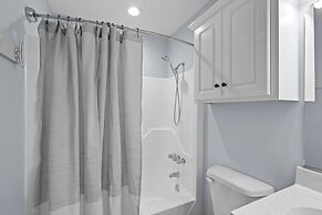 Anchors Away Unit 2 2 Bedroom Duplex by RedAwning