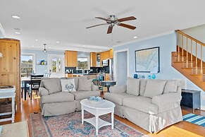 Downeast Retreat 4 Bedroom Home by RedAwning