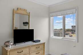 Summer School 2 Bedroom Condo by RedAwning