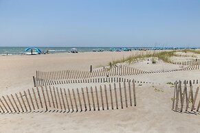 Summer School 2 Bedroom Condo by RedAwning