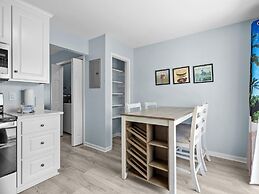 Anchors Away Unit 3 2 Bedroom Duplex by RedAwning