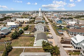 Anchors Away Unit 3 2 Bedroom Duplex by RedAwning