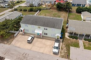 Anchors Away Unit 3 2 Bedroom Duplex by RedAwning