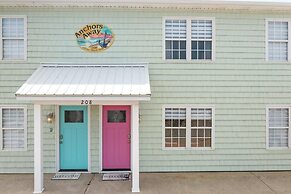 Anchors Away Unit 3 2 Bedroom Duplex by RedAwning