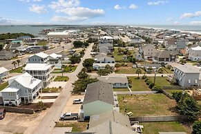 Anchors Away Unit 3 2 Bedroom Duplex by RedAwning