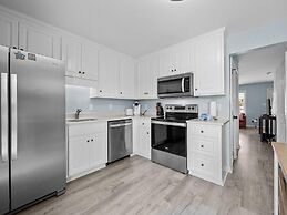 Anchors Away Unit 3 2 Bedroom Duplex by RedAwning