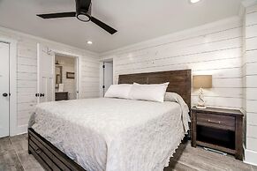 Oceans 6 4 Bedroom Condo by RedAwning