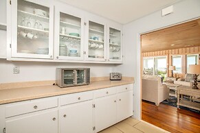 Duneside 6 Bedroom Home by RedAwning