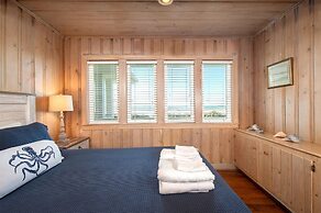 Duneside 6 Bedroom Home by RedAwning