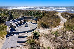 Duneside 6 Bedroom Home by RedAwning