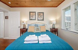 Duneside 6 Bedroom Home by RedAwning